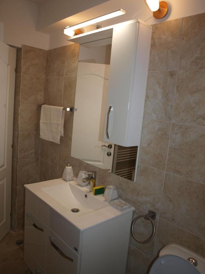 Amavera Apartment Târgu Jiu Exterior foto
